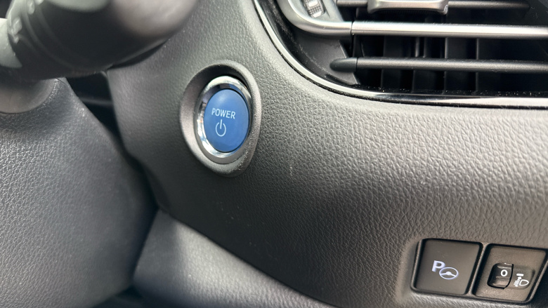 Toyota C-HR 1.8 Hybrid Design 5dr CVT Hybrid Hatchback